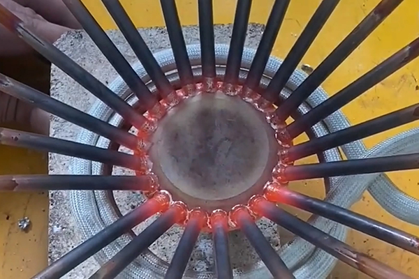 高頻焊接機，高頻釺焊機，分液器接頭銅管焊接
