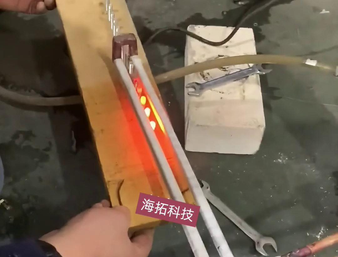 6mm端頭在線退火，高頻加熱機配合自動輸送帶實現均勻加熱退火