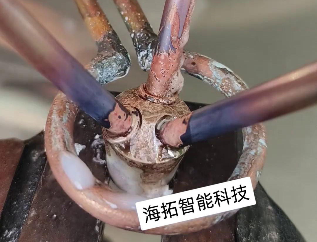 取代火焰焊接銅管的高頻焊機，可以配合自動化設備實現全自動釺焊銅管銅件